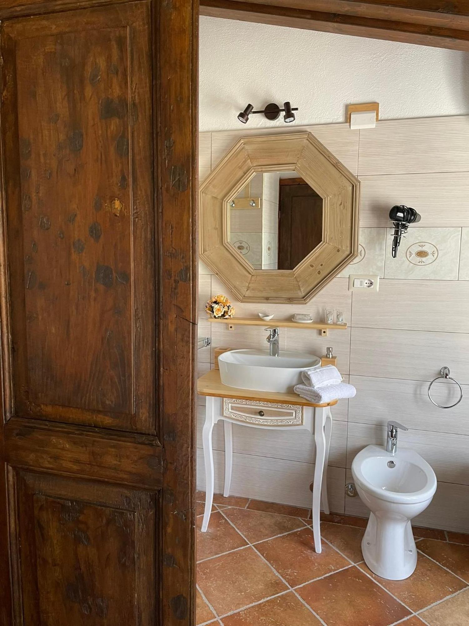 Borgo Patierno Guest House Conca della Campania Room photo